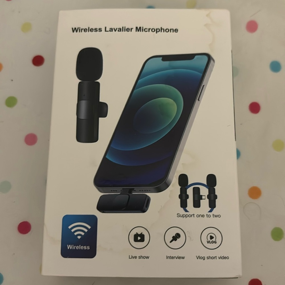 Wireless lavalier microphone